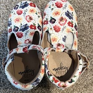 Monkey Feet Floral White Dress Shoes